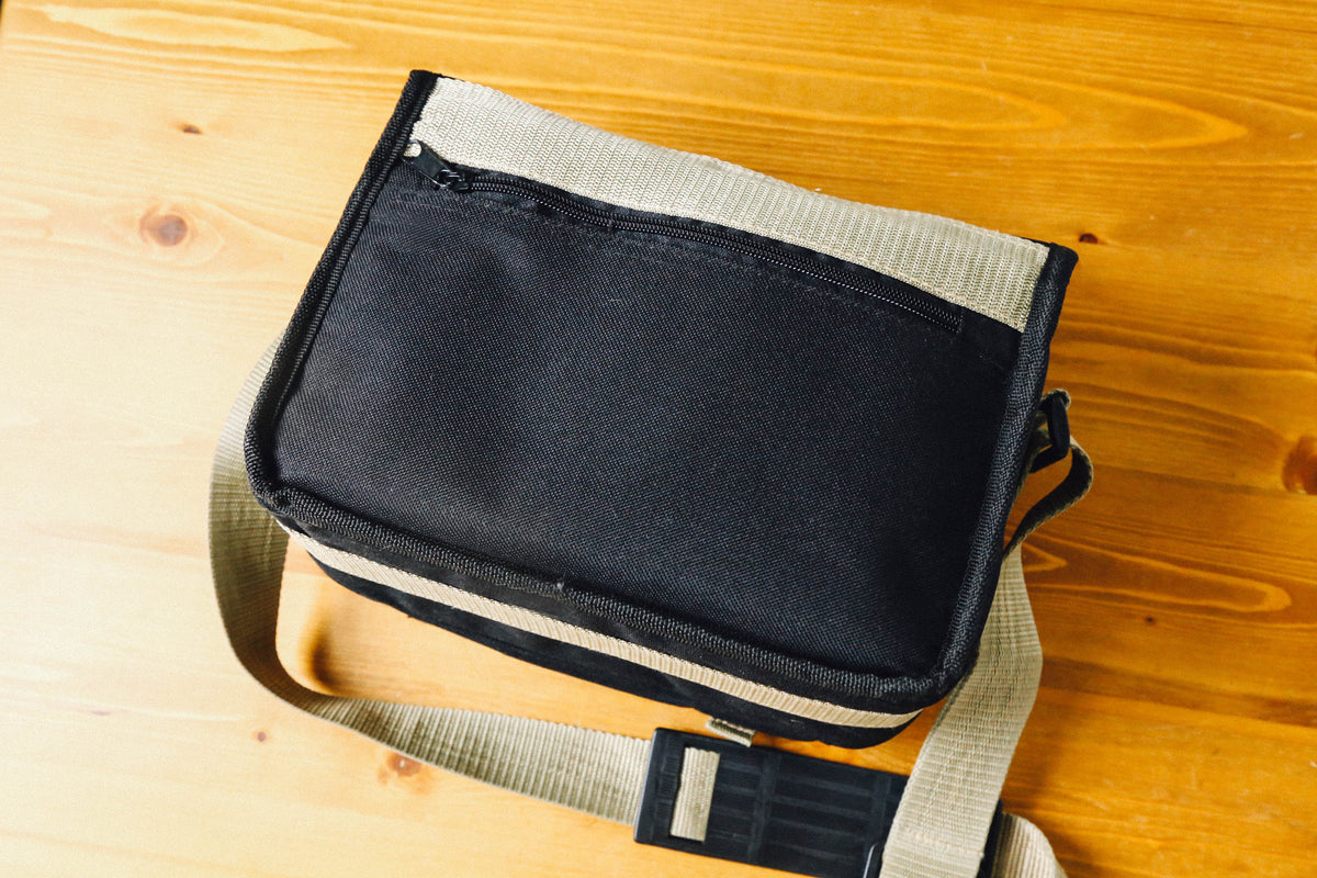 TAMRON カメラバッグ 黒/茶とPENTAX フィルムカメラ Pentax's new $500 film camera prioritizes style over quality