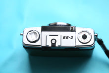 Load image into Gallery viewer, お客様オーダー OLYMPUS PEN EE-3 モスグリーン🌿【革張り替え施工例】オリジナルカスタム