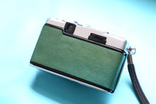 Load image into Gallery viewer, お客様オーダー OLYMPUS PEN EE-3 モスグリーン🌿【革張り替え施工例】オリジナルカスタム