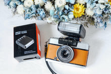 Load image into Gallery viewer, フィルムカメラ&デジタルカメラ マニュアルストロボ(フラッシュ)GN18(ガイドナンバー)
