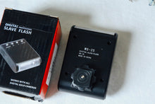 Load image into Gallery viewer, フィルムカメラ&デジタルカメラ マニュアルストロボ(フラッシュ)GN18(ガイドナンバー)