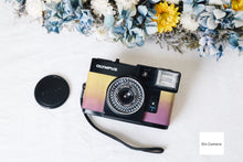 Load image into Gallery viewer, OLYMPUS PEN EF 朝焼けグラデーション🌄【完動品】フラッシュ付きハーフカメラ