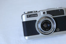 Load image into Gallery viewer, Canon Demi 初代 シルバー【完動品/希少✨】電池不要📸ハーフサイズフィルムカメラ