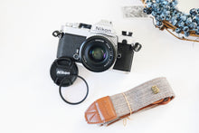 Load image into Gallery viewer, Nikon FM シルバーボディ & Ai-S 50mm F1.8【完動品/希少✨】初心者おすすめ□機械式一眼レフフィルムカメラ