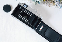 画像をギャラリービューアに読み込む, Konica IIIA【完動品】