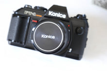 Load image into Gallery viewer, Konica FT-1 & 50mmF1.7 セット 希少❗️【完動品/美品✨】単四電池で動くフィルム一眼レフ📷