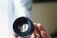 Load image into Gallery viewer, PENTAX Takumar 55mmF1.8 チタン塗装【完動品】PENTAX SPやオールドレンズに!M42マウント