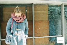 画像をギャラリービューアに読み込む, Canon AV-1 & 28mmF2.8 Blue Suede fabric🛋️ 明るい広角レンズ付き❗️【完動品】