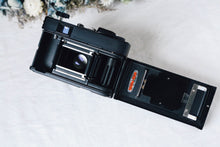 画像をギャラリービューアに読み込む, KONICA C35FD【完動品】【希少ブラックボディ🐦⬛】明るいレンズ・レトロカメラ