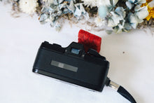 Load image into Gallery viewer, 📸 PENTAX Auto110 レンズ3本付きセット❗️  110フィルム対応・超小型一眼レフ・明るい単焦点レンズ付き✨