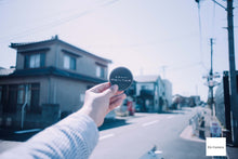 Load image into Gallery viewer, SONY α6000 グラファイトグレー ILCE-6000【完動品】【美品❗️】オールドレンズ・マウントアダプターおまけ付き多数❗️▪️デジタル一眼ミラーレスカメラ