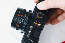 Load image into Gallery viewer, ✨名機レンジファインダー📸 YASHICA Electro 35 GT ✨ろうそく1本の明かりでも写る明るいレンズ搭載❗️