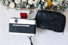 Load image into Gallery viewer, Canon Demi EE-17 喫茶店のメロンクリームソーダ🍈🥤 完動品・ハーフカメラ