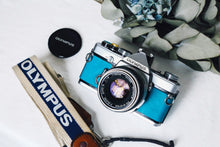 Load image into Gallery viewer, OLYMPUS OM-1 & 50mmF1.8 マットブルー🐬🌊【完動品】状態◎
