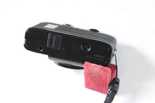 Load image into Gallery viewer, OLYMPUS PEN EF【完動品/実写済み✨】フラッシュ付きハーフカメラ📸