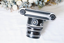 Load image into Gallery viewer, PENTACON SIX TL【完動品】中判カメラ・貴重なストラップ付きのケース付き・ファインダー選べます❗️