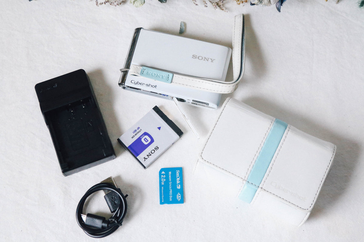 SONY DSC-T70【完動品】カールツァイスレンズ▪️オールドコンデジ
