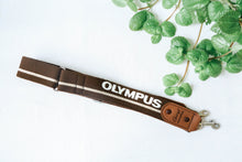 画像をギャラリービューアに読み込む, OLYMPUS マロン色 ストラップ【希少❗️】ヴィンテージ