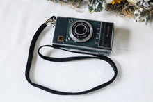 Load image into Gallery viewer, Taron Chic ハーフカメラ 幻のハーフカメラ🦉✨ 幻級の入手困難❗️ 【完動品】