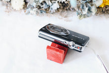Load image into Gallery viewer, Panasonic Lumix FH8 ブラック ✨ライカレンズ搭載の名機✨【完動品】