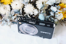 Load image into Gallery viewer, Panasonic Lumix FH8 ブラック ✨ライカレンズ搭載の名機✨【完動品】
