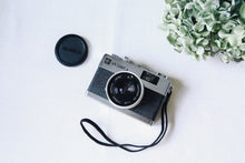 Load image into Gallery viewer, yashicaelectro35mc eincamera