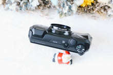 Load image into Gallery viewer, RICOH WG-7❗️SDカード対応 アウトドアデジタルカメラ【美品✨完動品❗️】