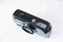 Load image into Gallery viewer, RICOH WG-7❗️SDカード対応 アウトドアデジタルカメラ【美品✨完動品❗️】