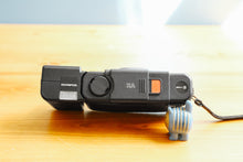 画像をギャラリービューアに読み込む, OLYMPUS XA【完動品】