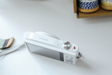 画像をギャラリービューアに読み込む, Panasonic LUMIX DMC-CZ8(WH)【美品❗️】【完動品】【実写済み❗️】▪️オールドコンデジ▪️デジタルカメラ