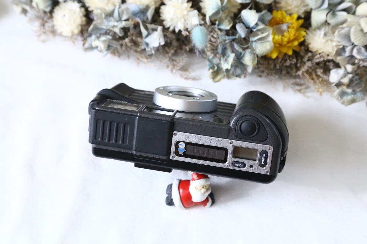 ①【新品/未使用】 フィルムカメラ Konica 現場監督 工事専用カメラ フィルムカメラ Konica 現場監督WB 専用ケース付き！ Amazon.co.jp