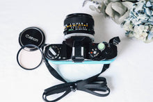 画像をギャラリービューアに読み込む, Canon AV-1 & 28mmF2.8 Blue Suede fabric🛋️ 明るい広角レンズ付き❗️【完動品】