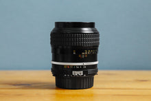 画像をギャラリービューアに読み込む, Nikon NIKKOR 105mmF2.5【完動品】