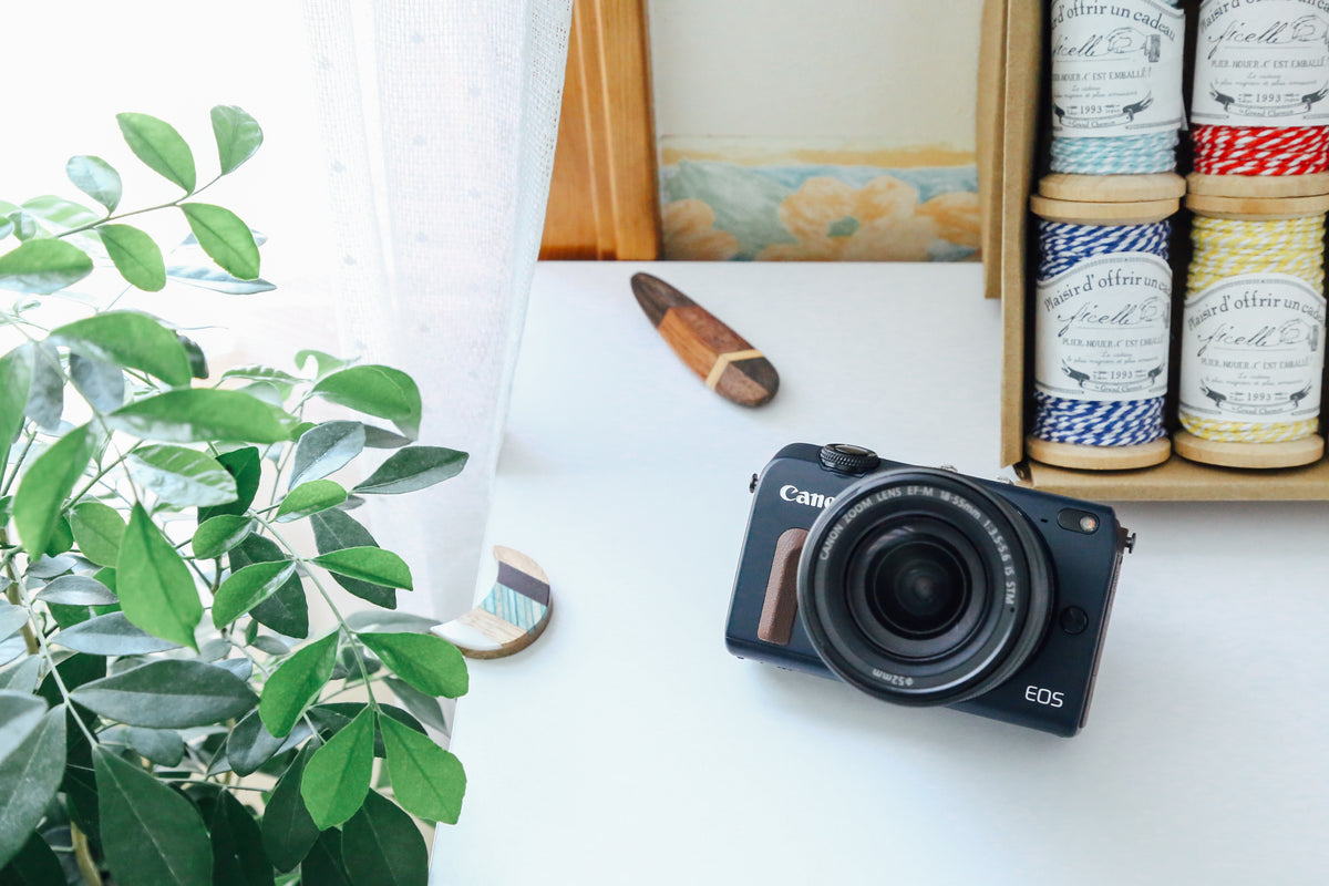 Canon EOS M2【完動品】【実写済み！】状態◎フルセット 