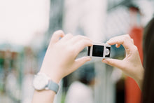 Load image into Gallery viewer, Nikon EM & 50mmF1.8 薄型のパンケーキレンズ付き🥞【完動品】