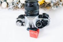 Load image into Gallery viewer, Canon AE-1 Program New FD50mmF1.4 人気なシルバーボディに王道の明るいレンズ付き✨【完動品】