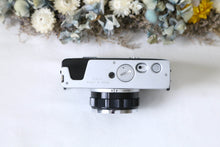 Load image into Gallery viewer, OLYMPUS 35DC ✨北欧ブルーレザー仕上げ🦕🌳完動/実写済み|40mm F1.7|露出計OK|整備済み