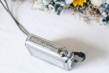 画像をギャラリービューアに読み込む, FUJIFILM Finepix V10 オレンジ【完動品】【希少❗️】昭和ゲームも入っています❗️▪️オールドコンデジ▪️デジタルカメラ