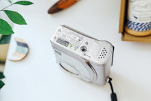 画像をギャラリービューアに読み込む, 【ヨシキ様】代替え品 FUJIFILM FinePix 4700z【完動品】【実写済み❗️】【希少✨】▪️オールドコンデジ▪️デジタルカメラ