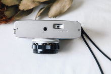 Load image into Gallery viewer, 【お客様】オーダー品✨OLYMPUS TRIP35 マットブルー【完動品】