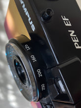 Load image into Gallery viewer, OLYMPUS PEN EF 朝焼けグラデーション🌄【完動品】フラッシュ付きハーフカメラ