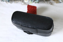 Load image into Gallery viewer, CONTAX T2 【完動品】【美品❗️】純正ハードケース&データ(日付)バック(裏蓋)付き