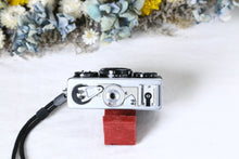 Load image into Gallery viewer, Rollei 35(SV)【完動品】【美品✨】SINGAPORE(シンガポール)製