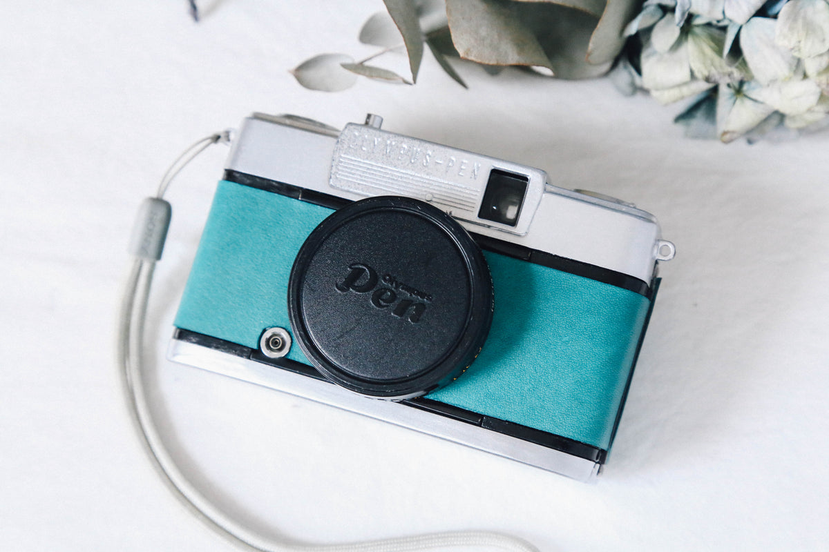 OLYMPUS PEN-EE3 ハーフカメラ Olympus Pen EE-3: The Pen-o-tastic Half-Frame Camera