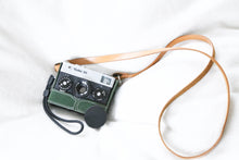 Load image into Gallery viewer, Rollei 35(SV)【完動品】【美品✨】SINGAPORE(シンガポール)製