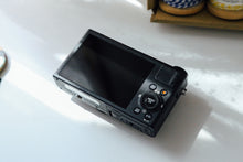 画像をギャラリービューアに読み込む, FUJIFILM XQ-1【完動品】【美品❗️】▪️オールドコンデジ▪️デジタルカメラ