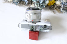 Load image into Gallery viewer, OLYMPUS PEN E-PL1【完動品】【実写済み❗️】▪️オールドコンデジ▪️デジタル一眼ミラーレスカメラ