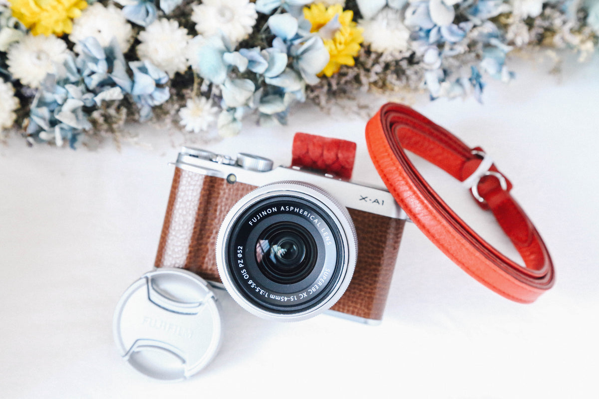 富士フイルム FUJIFILM X-A1 ブラウン 富士フイルム、エントリー向けのAPS-Cミラーレス一眼「FUJIFILM