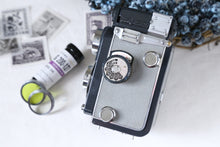 Load image into Gallery viewer, YASHICA-44 【完動品/美品✨】実写済み🎞️127mm二眼レフカメラ❗️ベスト版カメラ