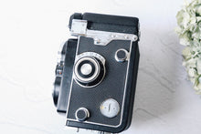 Load image into Gallery viewer, Yashica-12【希少❗️】【完動品】中判カメラ